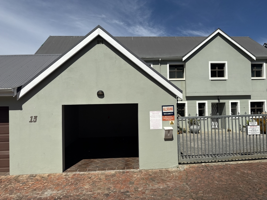 3 Bedroom Property for Sale in Knysna Central Western Cape